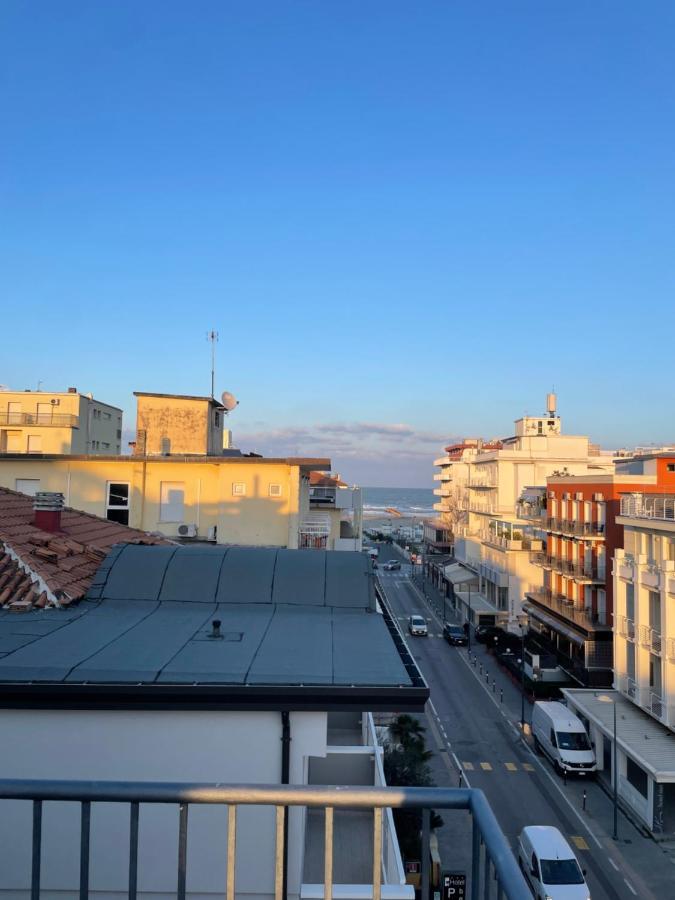 Hotel Marilonda Римини Екстериор снимка