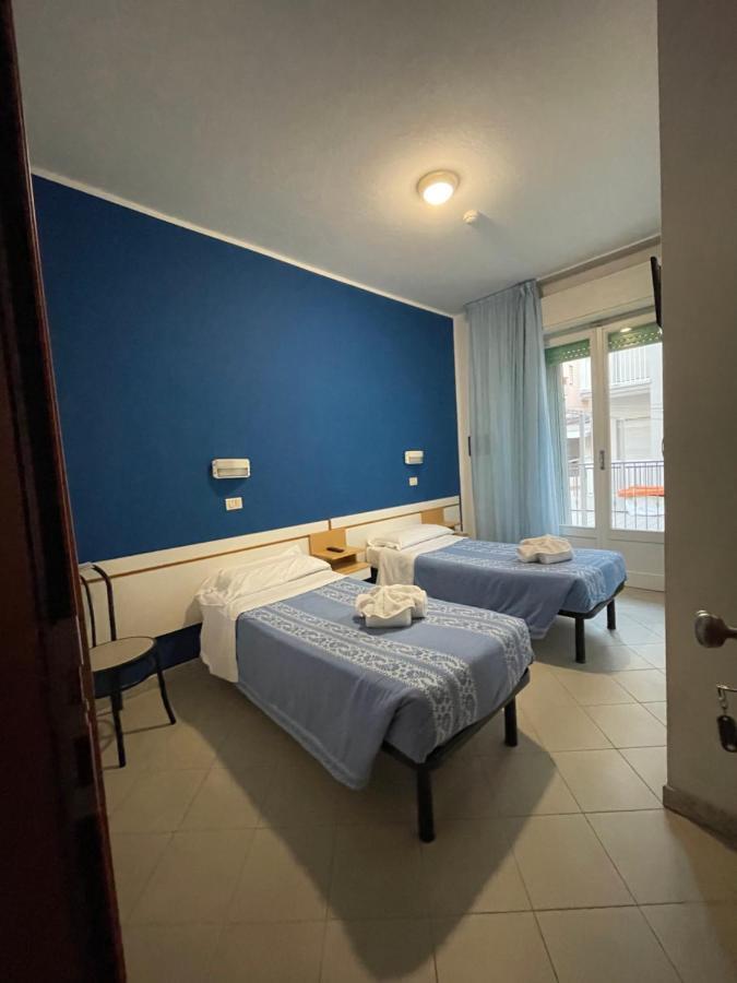 Hotel Marilonda Римини Стая снимка