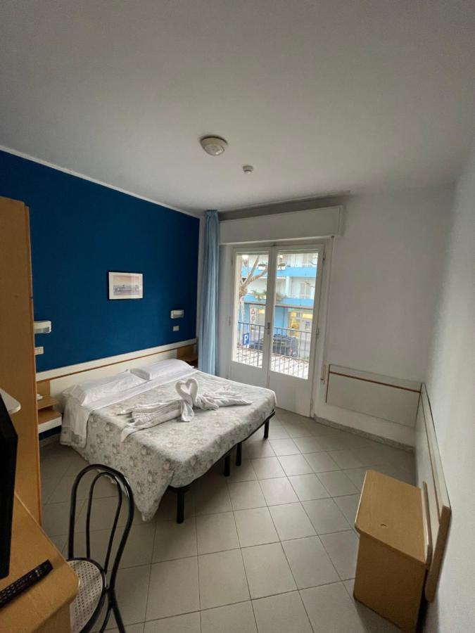 Hotel Marilonda Римини Стая снимка
