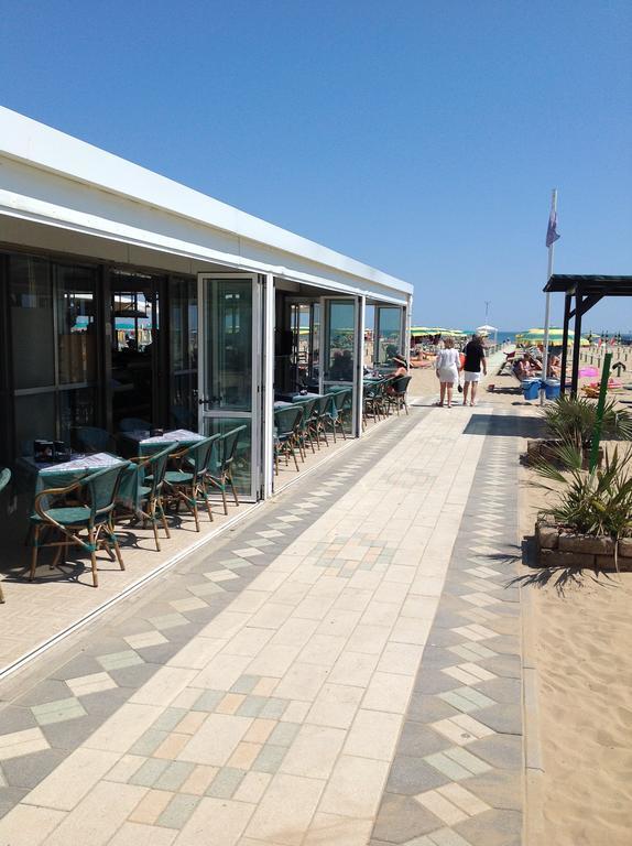 Hotel Marilonda Римини Екстериор снимка