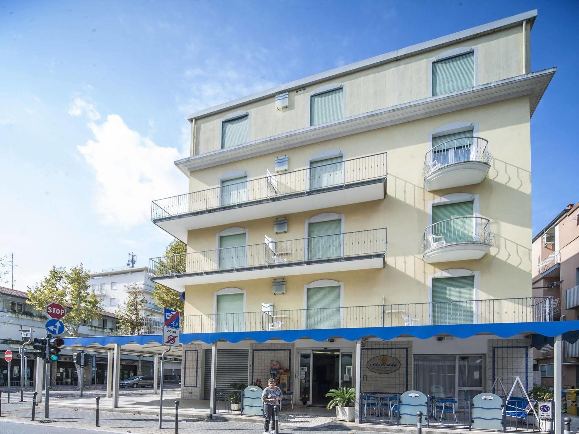 Hotel Marilonda Римини Екстериор снимка